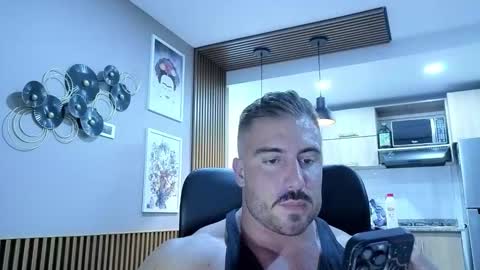 Snapshot of toro_arrapato chatting on 01-17-26, 11:30 toro_arrapato online show from 01-17-26, 11:30