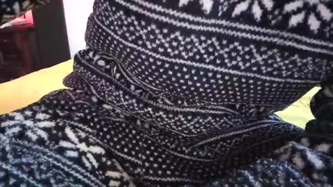 Snapshot of torosko chatting on 01-05-25, 10:32 Torosko online show from 01-05-25, 10:32