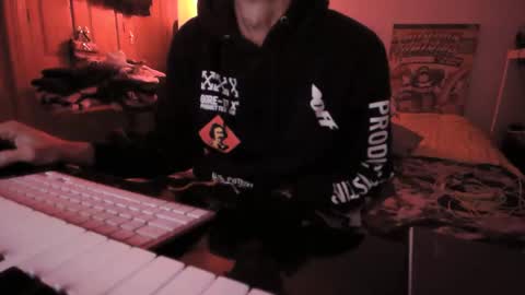 Snapshot of torosko chatting on 11-24-25, 05:12 Torosko online show from 11-24-25, 05:12