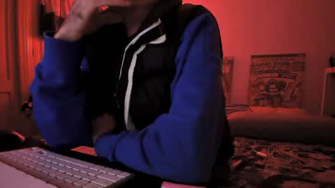 Snapshot of torosko chatting on 11-26-25, 07:48 Torosko online show from 11-26-25, 07:48