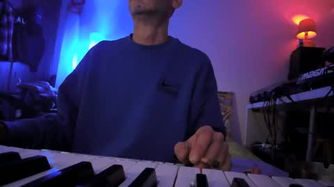 Snapshot of torosko chatting on 01-12-26, 09:20 Torosko online show from 01-12-26, 09:20