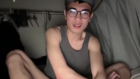 Snapshot of toshikaro0 chatting on 02-01-25, 02:56 Karo online show from 02-01-25, 02:56