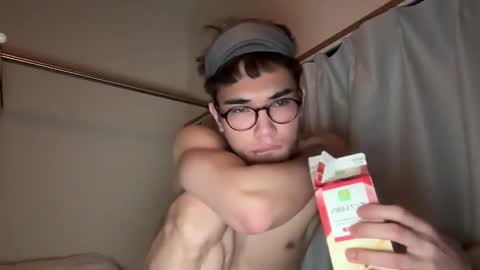 Snapshot of toshikaro0 chatting on 02-07-25, 06:45 Karo online show from 02-07-25, 06:45