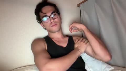 Snapshot of toshikaro0 chatting on 09-14-25, 05:56 Karo online show from 09-14-25, 05:56