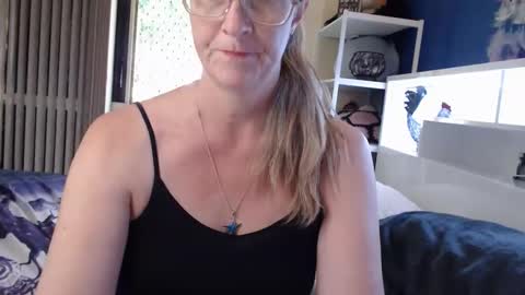 Milly online show from 03-17-26, 11:41