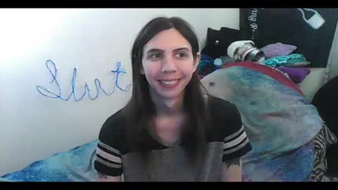 Luna online show from 11-20-25, 01:06