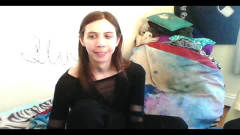 Luna online show from 04-12-26, 09:09