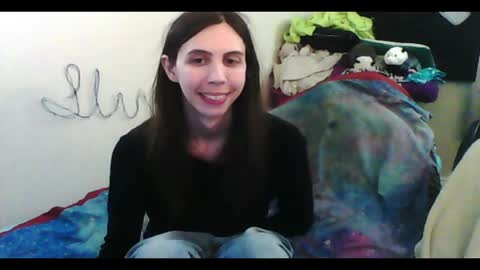 Luna online show from 04-25-26, 01:52