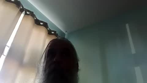 totallyawesome_65 online show from 10-30-25, 07:14