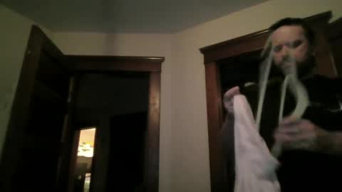 Snapshot of totalpackage2089 chatting on 10-08-25, 05:16 Big Daddy Balls online show from 10-08-25, 05:16