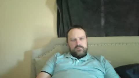 Snapshot of totalpackage2089 chatting on 10-17-25, 10:01 Big Daddy Balls online show from 10-17-25, 10:01