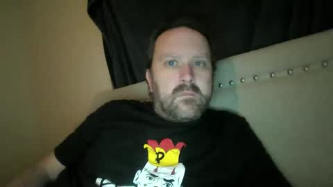 Snapshot of totalpackage2089 chatting on 11-25-25, 01:49 Big Daddy Balls online show from 11-25-25, 01:49