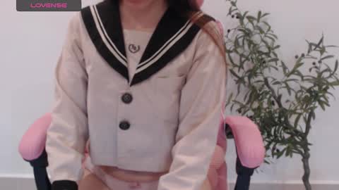 Snapshot of totoro_09 chatting on 12-22-25, 03:25 Angelina online show from 12-22-25, 03:25