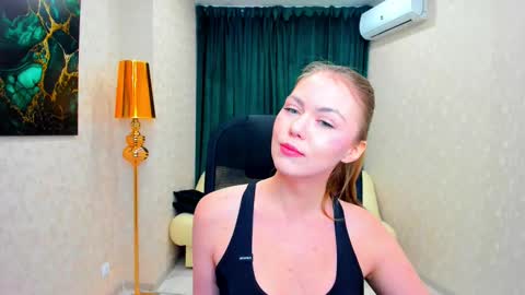 Snapshot of touch_the_heart chatting on 02-10-25, 09:25 Touch The Heart online show from 02-10-25, 09:25