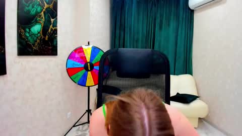 Snapshot of touch_the_heart chatting on 03-12-25, 09:44 Touch The Heart online show from 03-12-25, 09:44