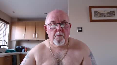 Snapshot of touchwood25 chatting on 03-03-25, 09:11 TOUCHWOOD25 online show from 03-03-25, 09:11