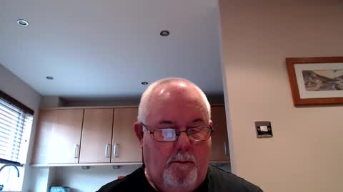 Snapshot of touchwood25 chatting on 02-18-26, 10:11 TOUCHWOOD25 online show from 02-18-26, 10:11