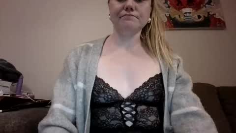 Snapshot of tough_as_scars chatting on 12-02-25, 12:49 tough_as_scars online show from 12-02-25, 12:49