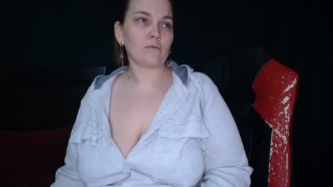 Snapshot of toxiclilly chatting on 07-06-26, 07:27 Lilly Miss Mistress Goddess Maam Queen Boss online show from 07-06-26, 07:27