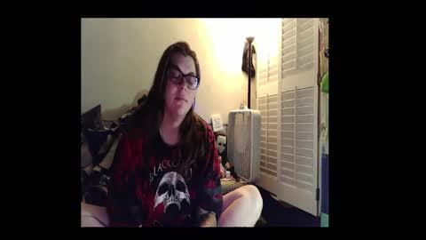 Snapshot of toxiclove1311 chatting on 09-25-25, 01:42 Toxiclove1311 online show from 09-25-25, 01:42