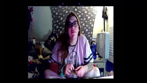 Snapshot of toxiclove1311 chatting on 10-20-25, 10:54 Toxiclove1311 online show from 10-20-25, 10:54