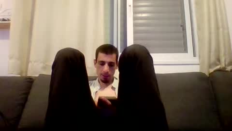 Snapshot of toy_master101 chatting on 06-15-26, 05:59 toy master101 online show from 06-15-26, 05:59