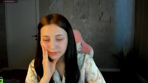 Snapshot of tracey_gill chatting on 05-31-26, 01:03 tracey_gill online show from 05-31-26, 01:03