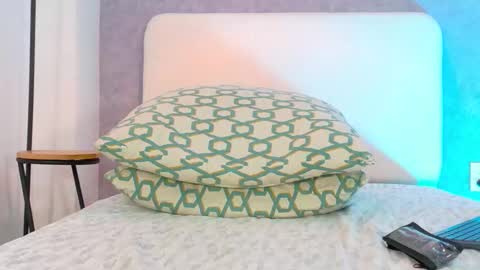 tracielowe_w online show from 10-10-25, 04:22