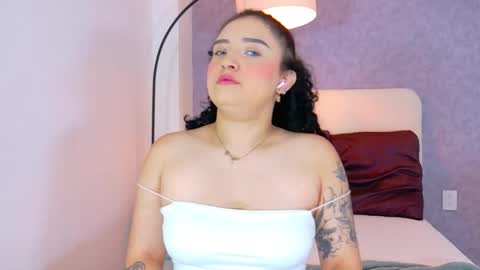 tracielowe_w online show from 11-22-25, 04:00