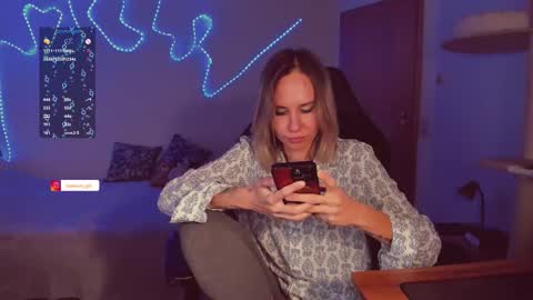 Snapshot of trafka_murafka chatting on 11-20-25, 04:07 Hey my name is Kiri Kiri online show from 11-20-25, 04:07