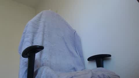 Snapshot of tralalabala chatting on 05-27-26, 02:25 Tralalabala online show from 05-27-26, 02:25