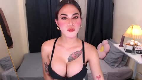 Selena the real cummer online show from 06-10-26, 11:57