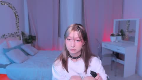 Nyuta Hartmann online show from 01-13-25, 01:49