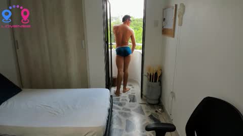 Snapshot of travis_bakerr chatting on 11-23-25, 09:25 travis bakerr online show from 11-23-25, 09:25