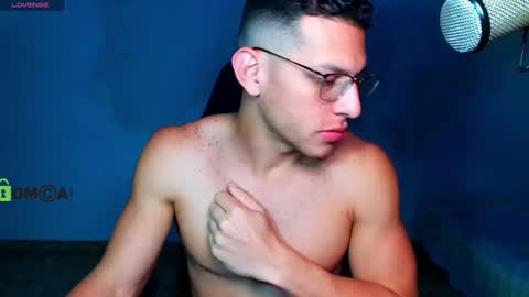 TRAVIS. online show from 12-16-24, 12:04