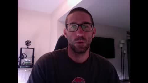 TravisKenn online show from 03-06-25, 01:03