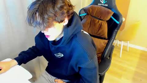 travisrivas online show from 02-05-26, 01:05