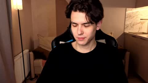 Snapshot of travisrivas chatting on 06-01-26, 01:51 travisrivas online show from 06-01-26, 01:51