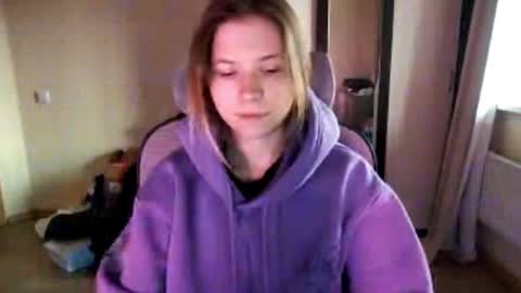 Snapshot of travisroule chatting on 11-22-25, 01:10 Lisa online show from 11-22-25, 01:10