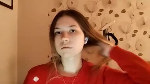 Snapshot of travisroule chatting on 12-03-25, 04:20 Lisa online show from 12-03-25, 04:20