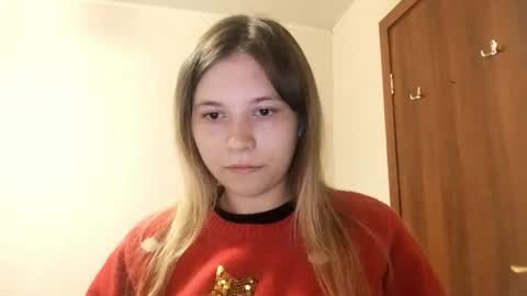 Snapshot of travisroule chatting on 12-15-25, 07:12 Lisa online show from 12-15-25, 07:12