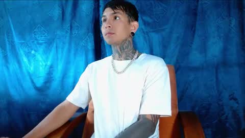 TRAV - INDEPENDENT MODEL online show from 01-09-25, 07:31