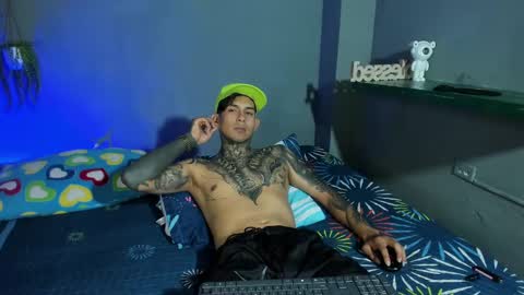 TRAV - INDEPENDENT MODEL online show from 09-11-25, 08:20