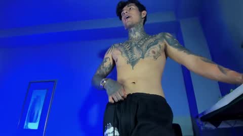 TRAV - INDEPENDENT MODEL online show from 10-10-25, 02:32