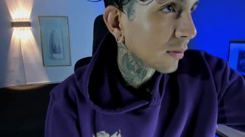 TRAV - INDEPENDENT MODEL online show from 11-28-25, 06:49