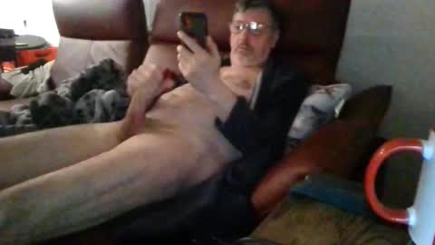 trebgeis1 online show from 03-25-26, 04:40