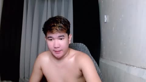Snapshot of trebz_01 chatting on 05-31-26, 06:42 trebz_01 online show from 05-31-26, 06:42