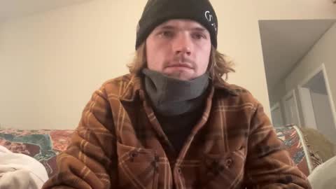 Snapshot of treeman817 chatting on 12-24-24, 04:19 treeman817 online show from 12-24-24, 04:19