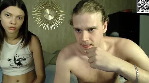 Snapshot of treezyny chatting on 02-08-25, 05:40 Sarah And Jon online show from 02-08-25, 05:40