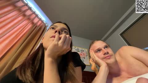 Snapshot of treezyny chatting on 02-27-25, 07:23 Sarah And Jon online show from 02-27-25, 07:23